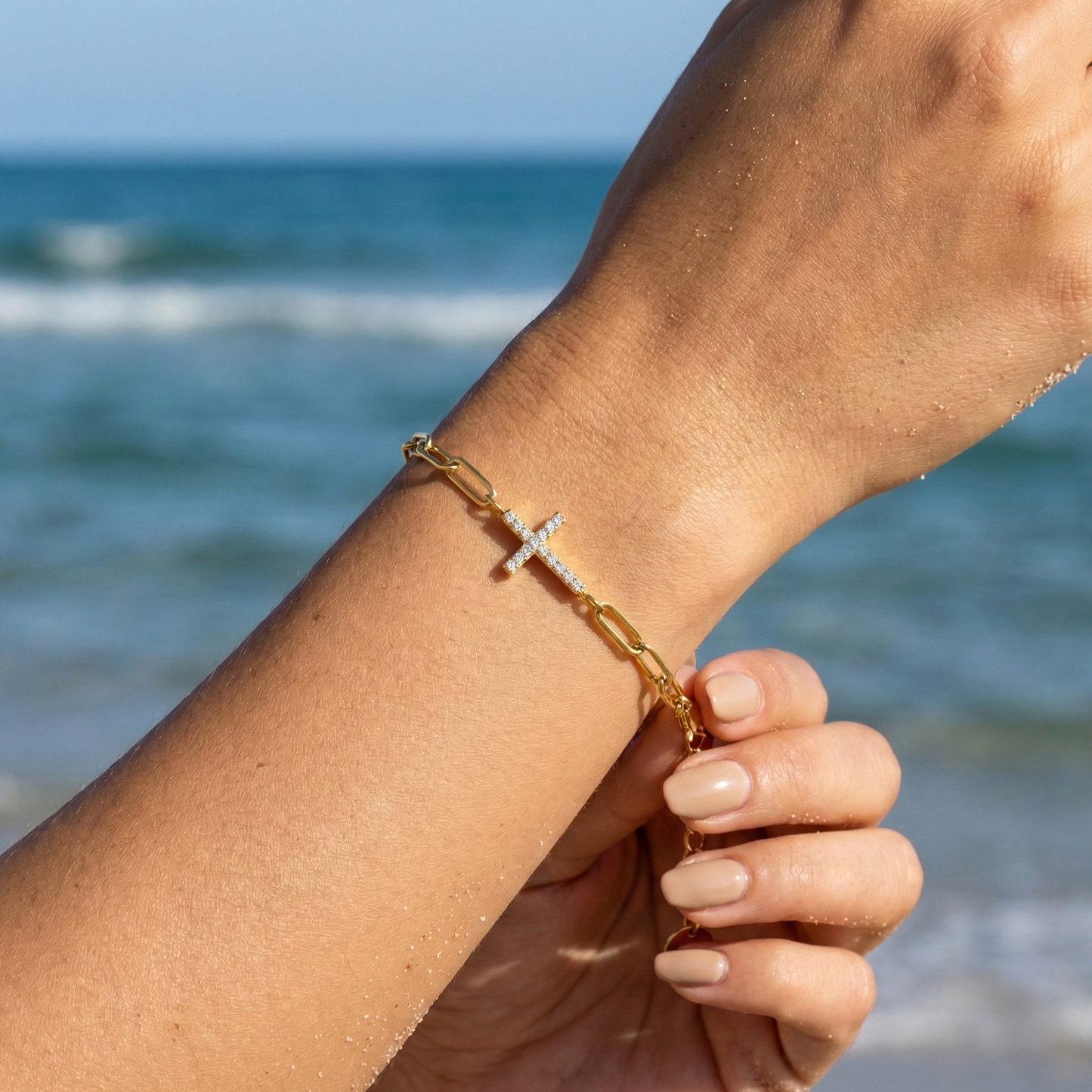 Pulsera Cruz Bianca con fusión en Oro 18K