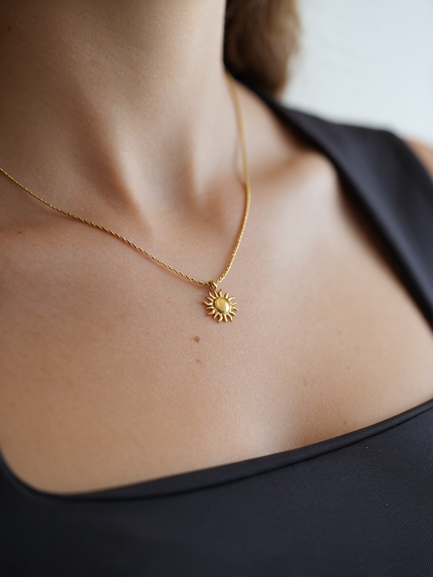 Collar Sol de Capri con fusión en Oro 18K