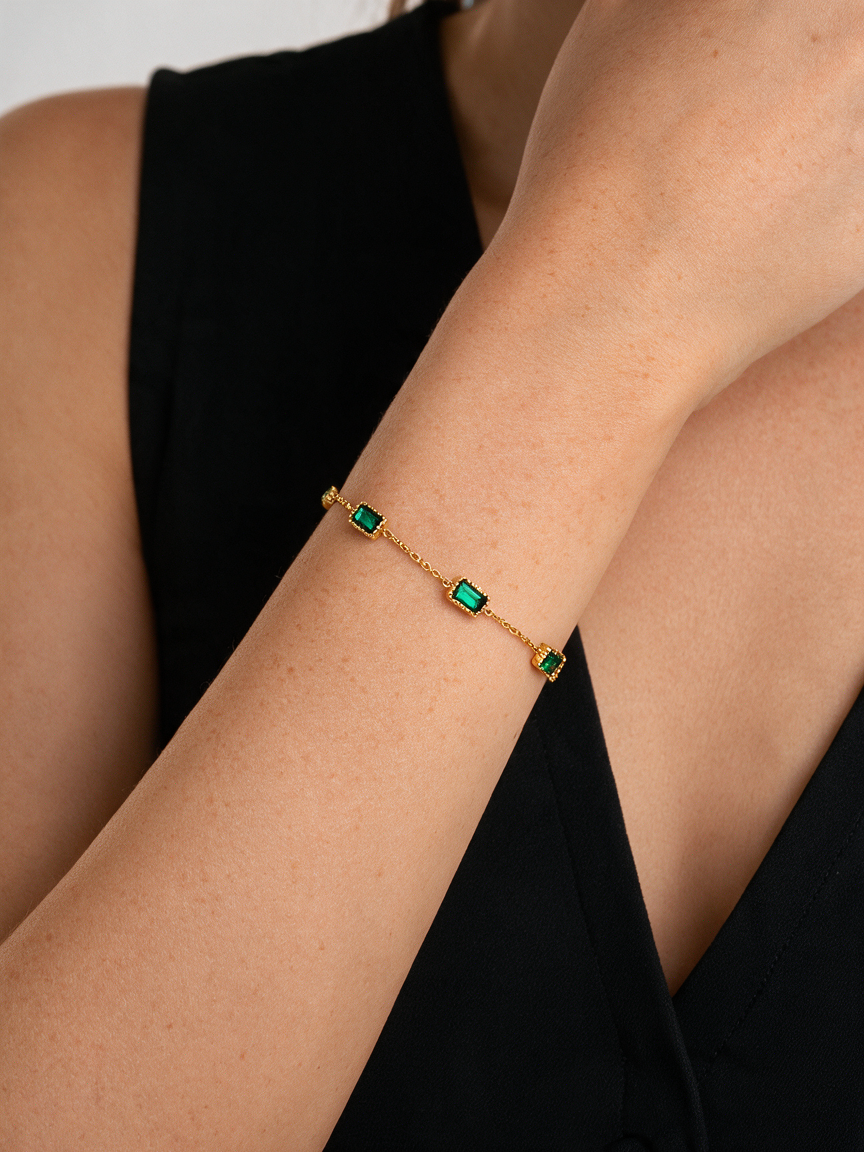 Pulsera Talismán Esmeralda con fusión en Oro 18K