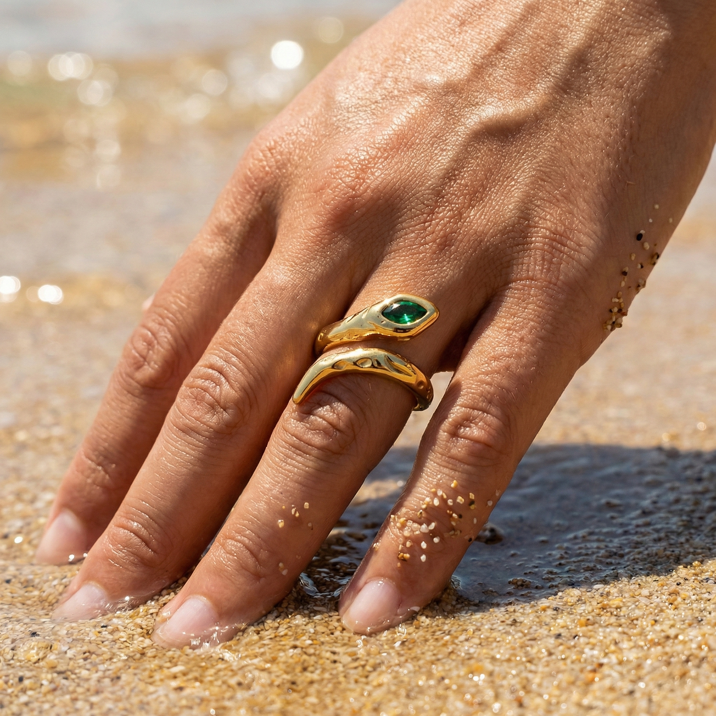 Anillo Serpent Esmeralda con fusión en Oro 18K
