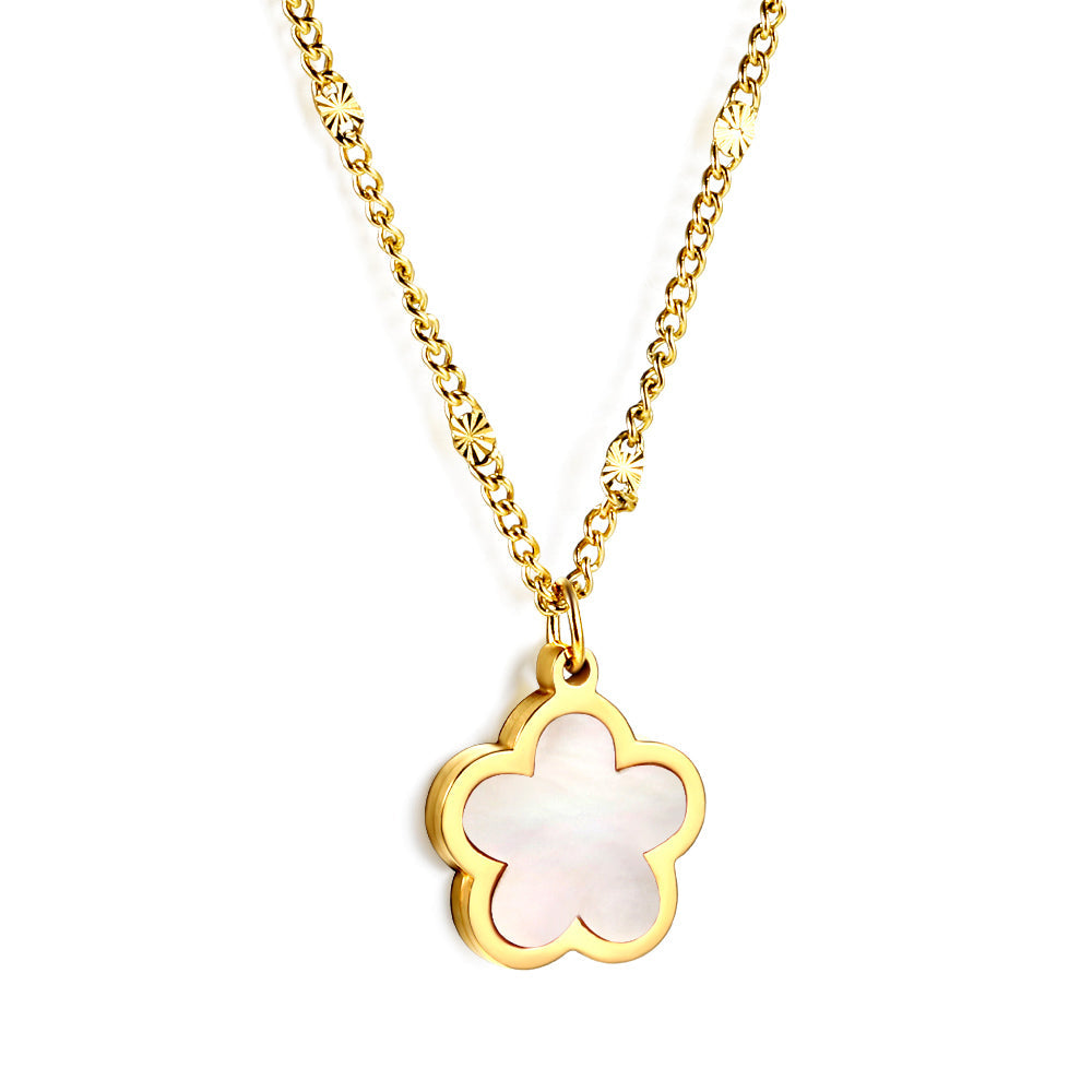 Collar Peach Blossom Shell con fusión en Oro 18K