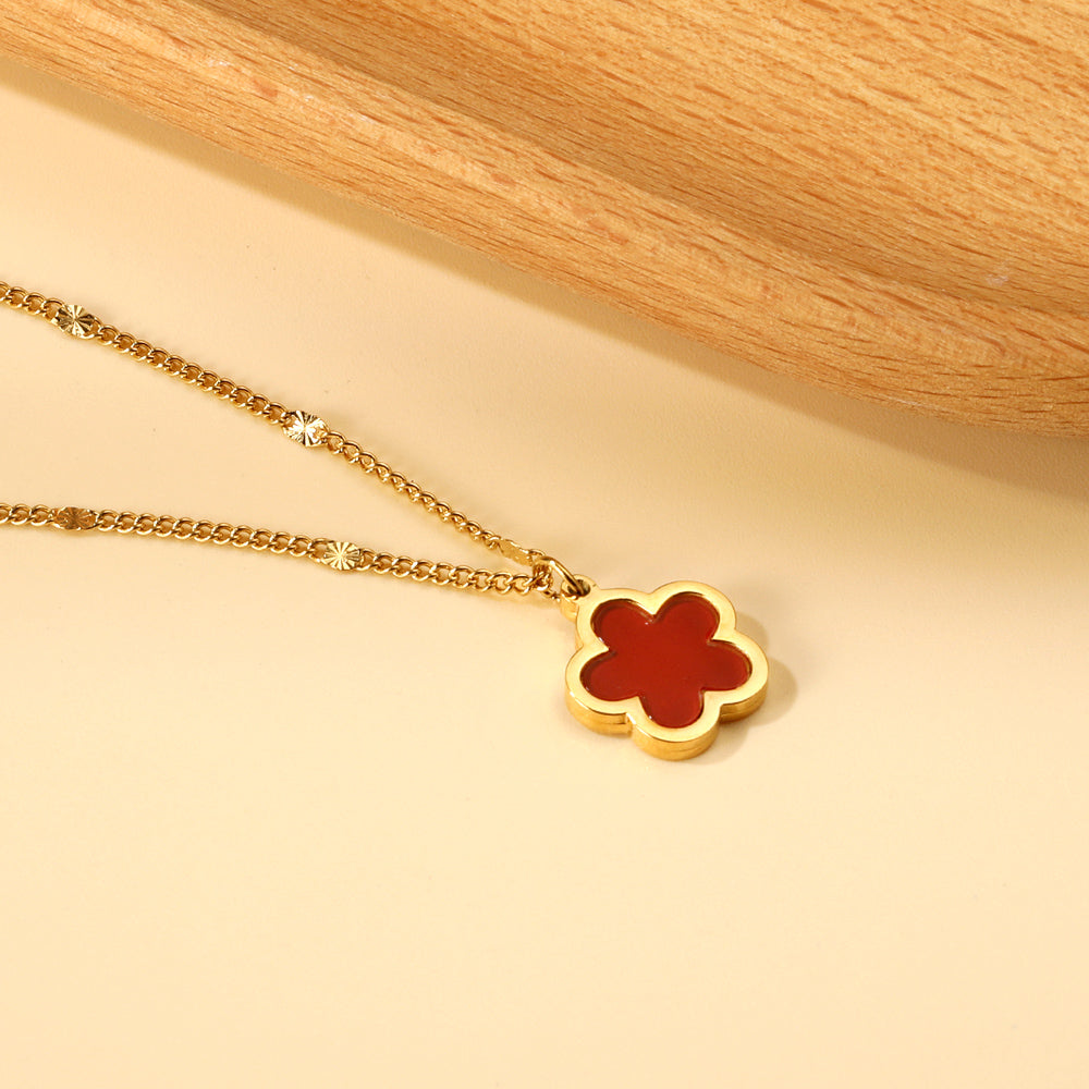 Collar Peach Blossom Shell con fusión en Oro 18K