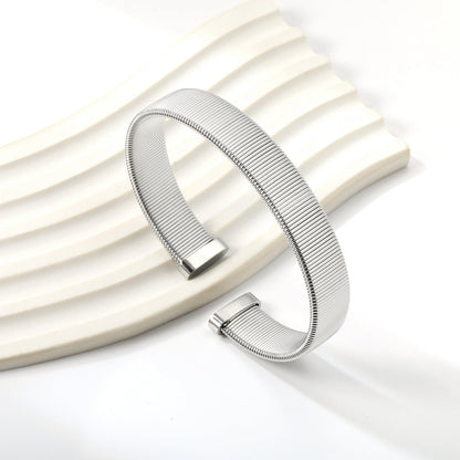 Brazalete Hard Golden con fusión en Oro 18K