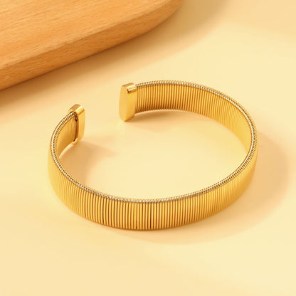 Brazalete Hard Golden con fusión en Oro 18K