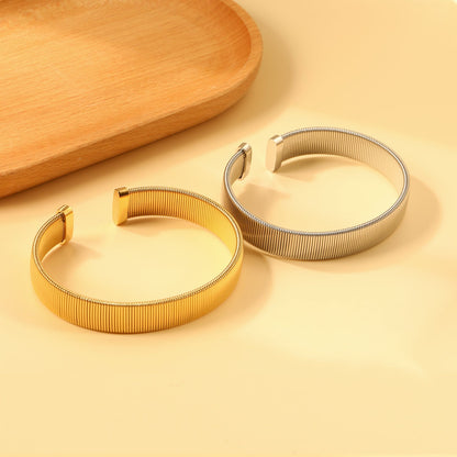 Brazalete Hard Golden con fusión en Oro 18K