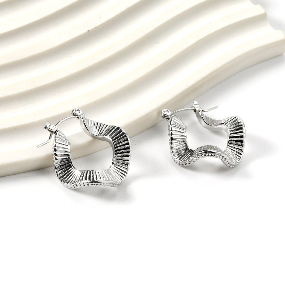 Pendientes Wave Buckle
