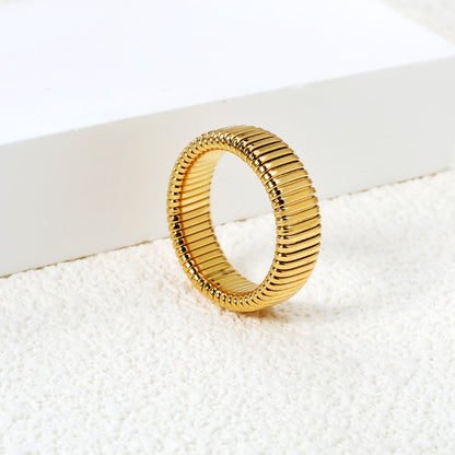 Anillo Bold Gold con fusión en Oro 18K