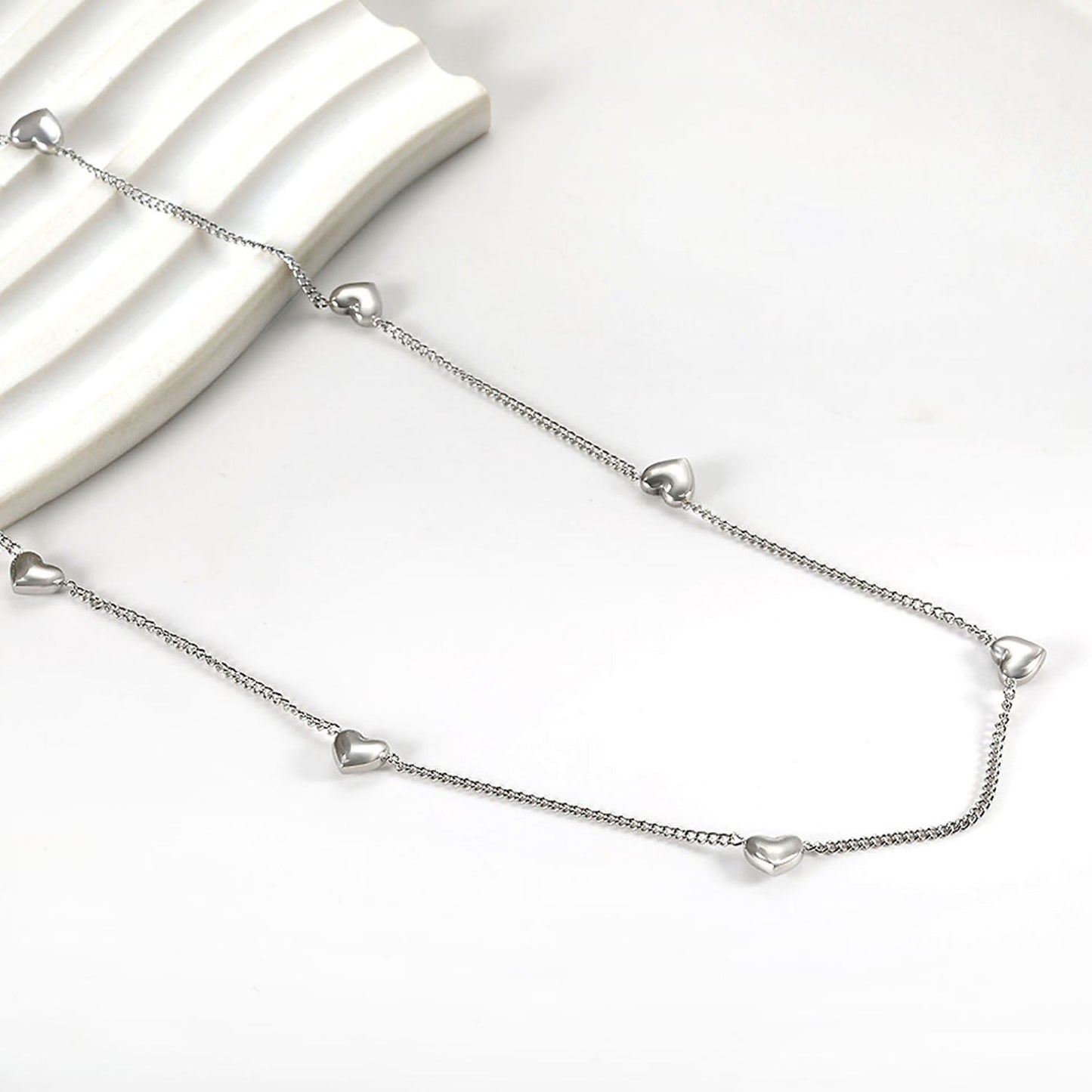 Collar 8 Hearts Love Chain con fusión en Oro 18K