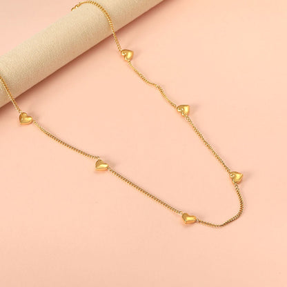 Collar 8 Hearts Love Chain con fusión en Oro 18K