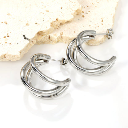 Pendientes C-Curve Triple con fusión en Oro 18K
