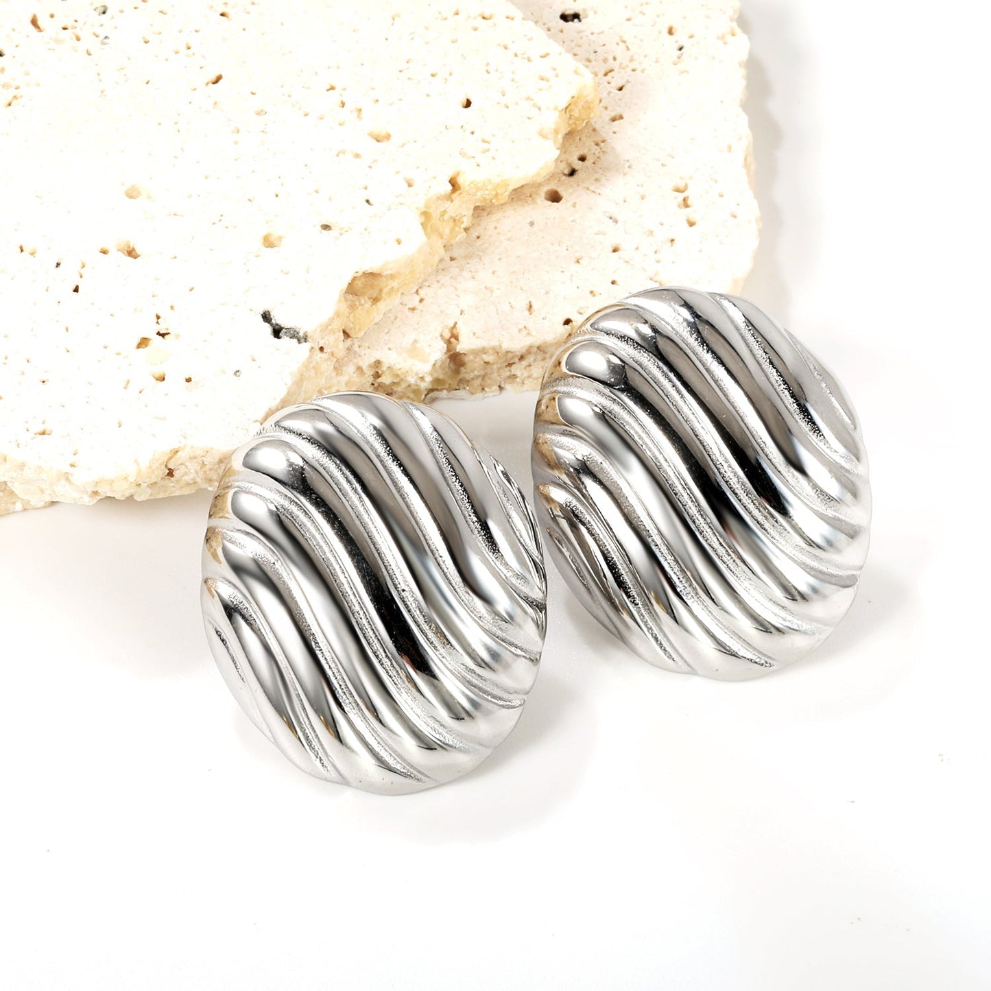 Pendientes Oval Stripe Texture con fusión en Oro 18K