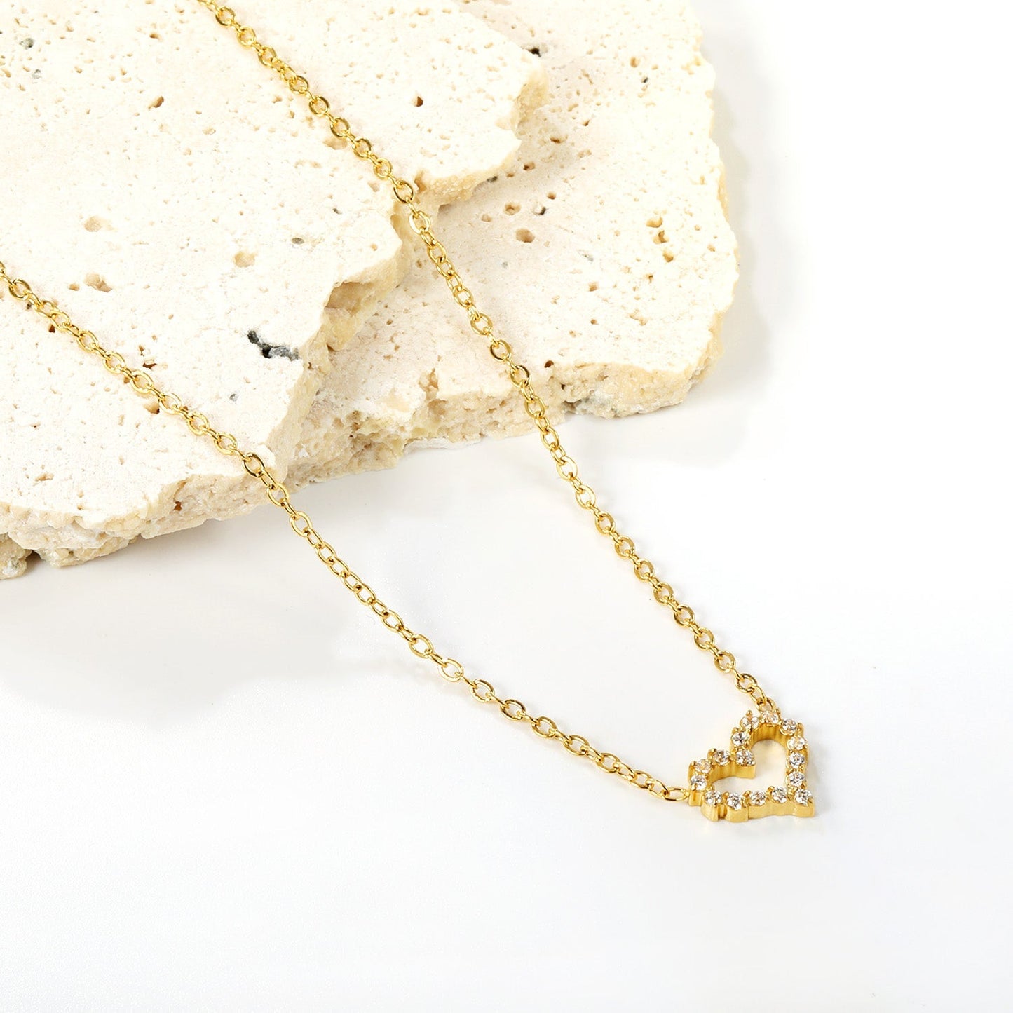 Collar Heart Circle Diamond Edge con fusión en Oro 18K