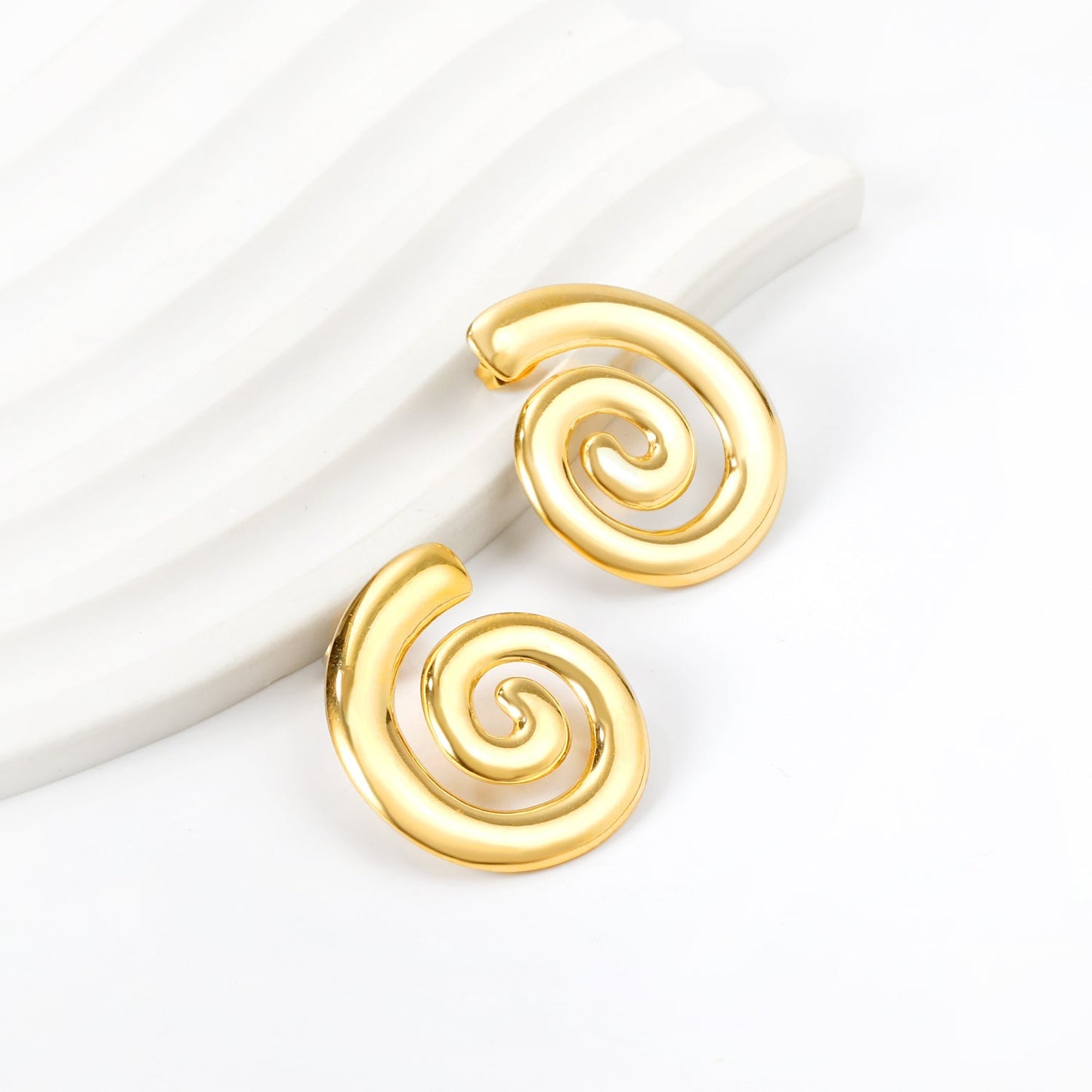 Pendientes Spiral Infinity con fusión en Oro 18K