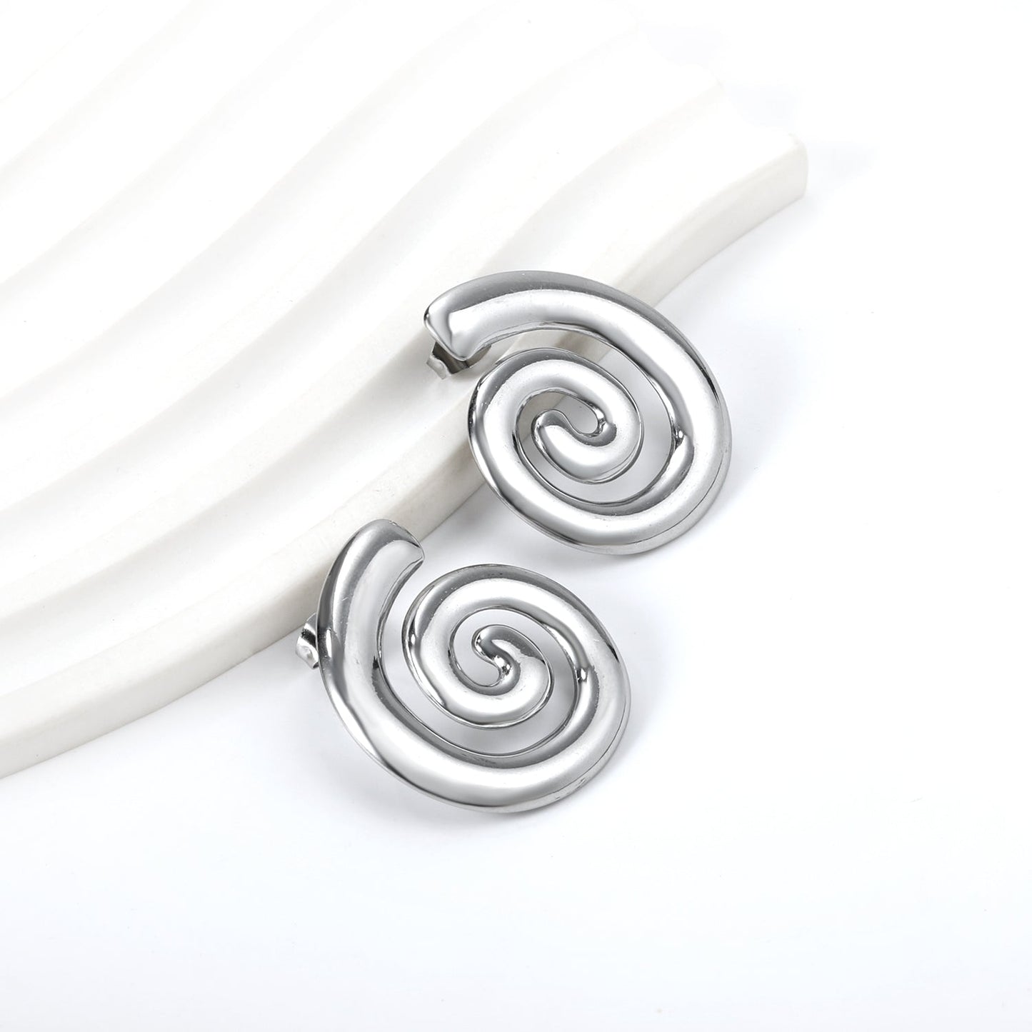 Pendientes Spiral Infinity con fusión en Oro 18K
