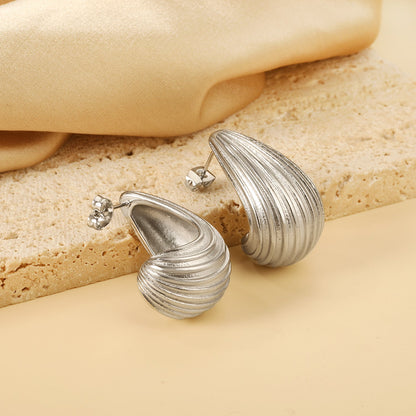 Pendientes Vertical Drop Oval con fusión en Oro 18K