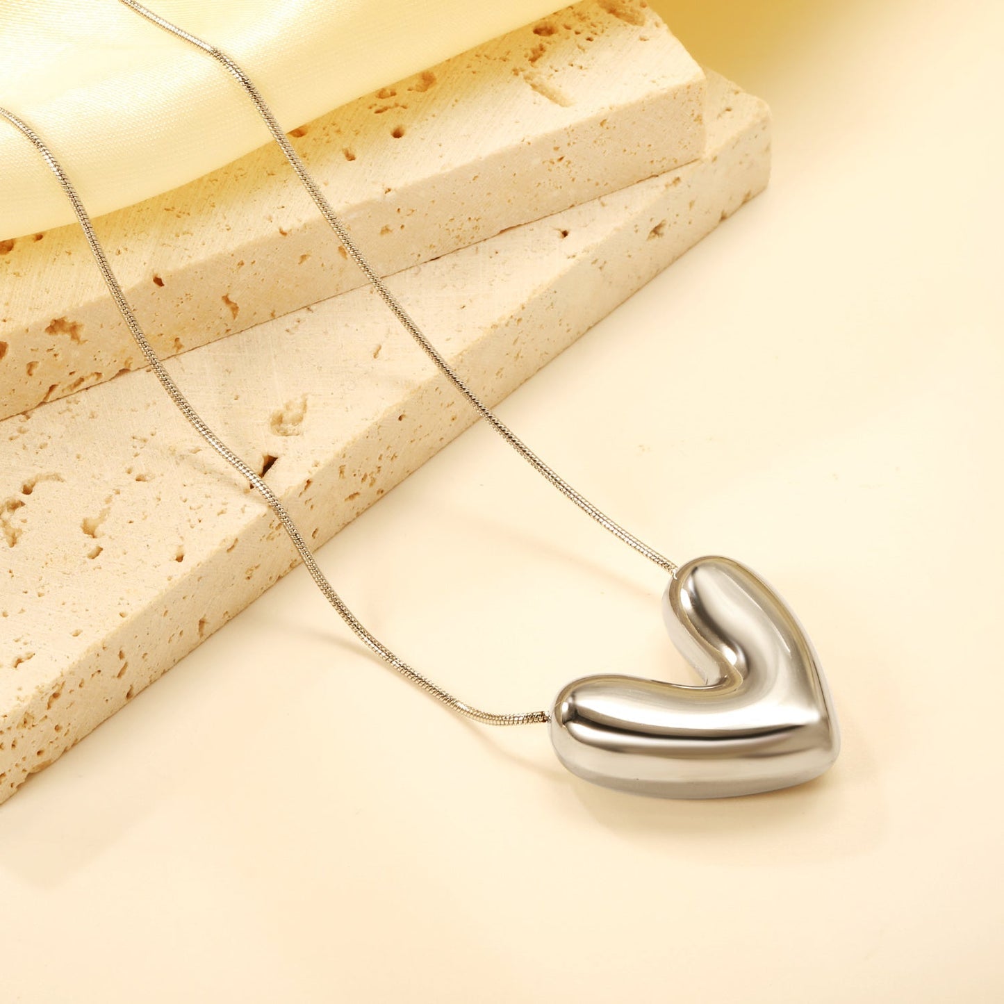 Collar Heart Pendant XL con fusión en Oro 18K