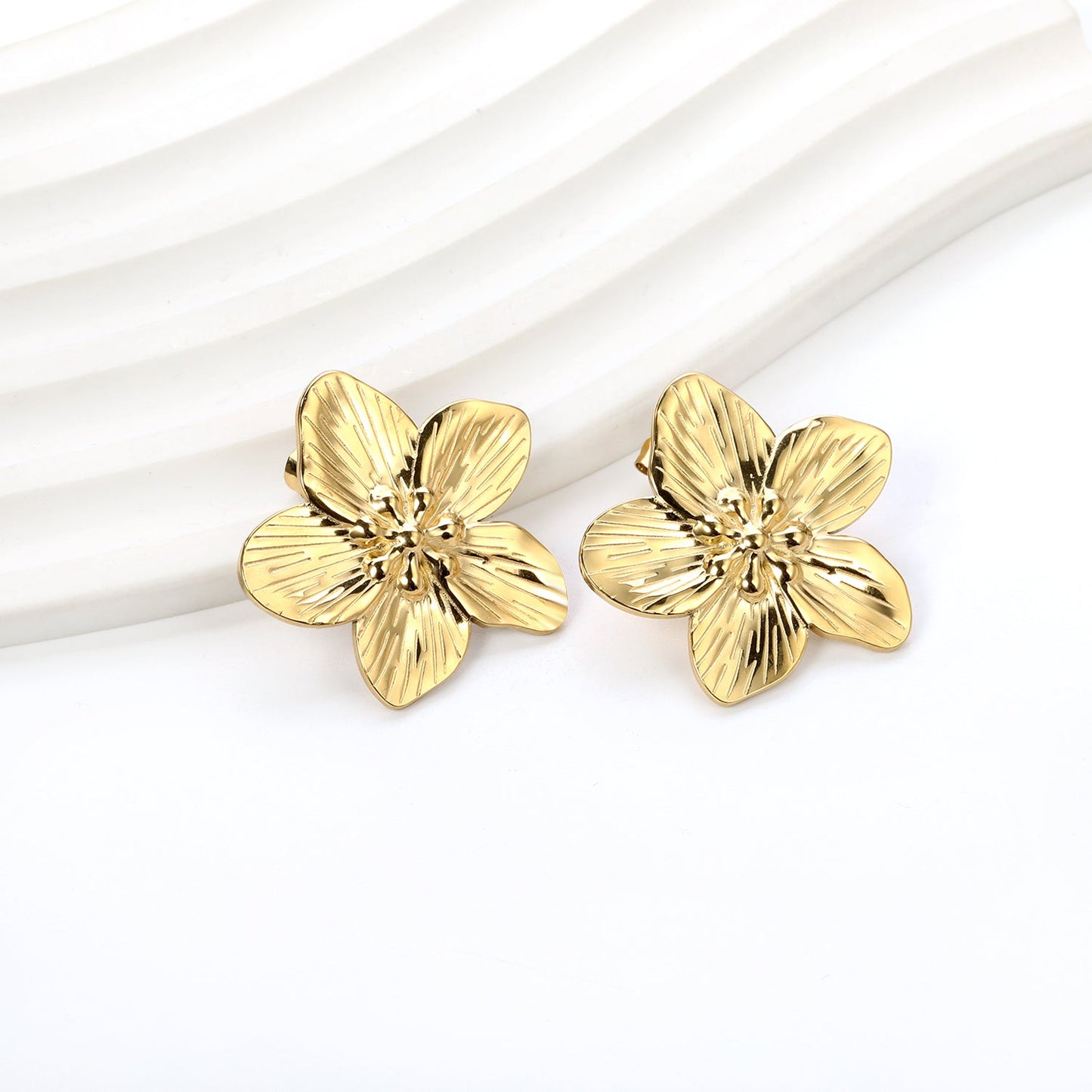 Pendientes Peach Blossom Bloom con fusión en Oro 18K