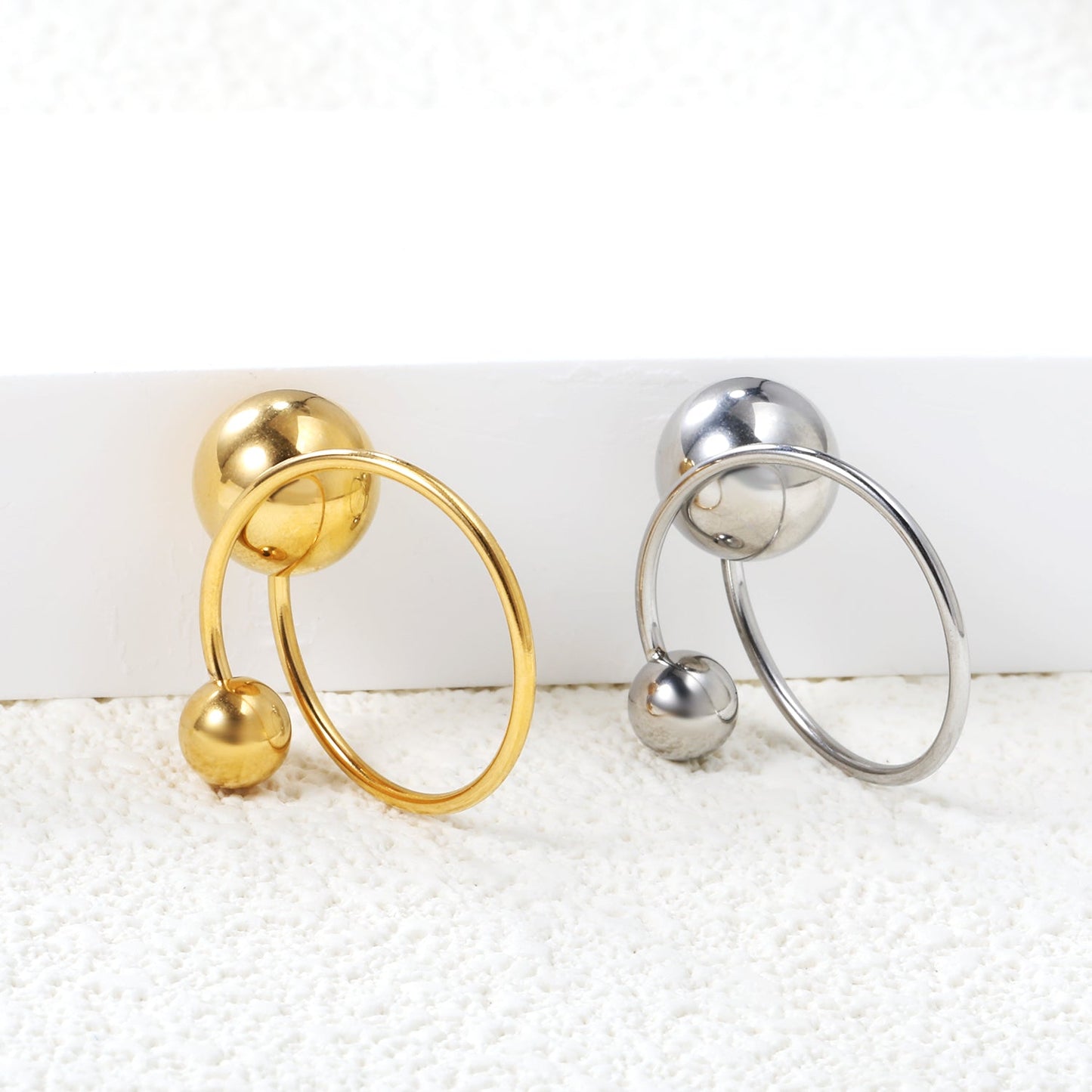 Anillo Orb Open Design con fusión en Oro 18K