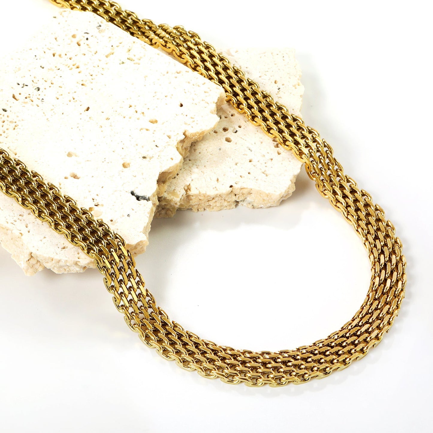 Collar Braided Mesh Link con fusión en Oro 18K