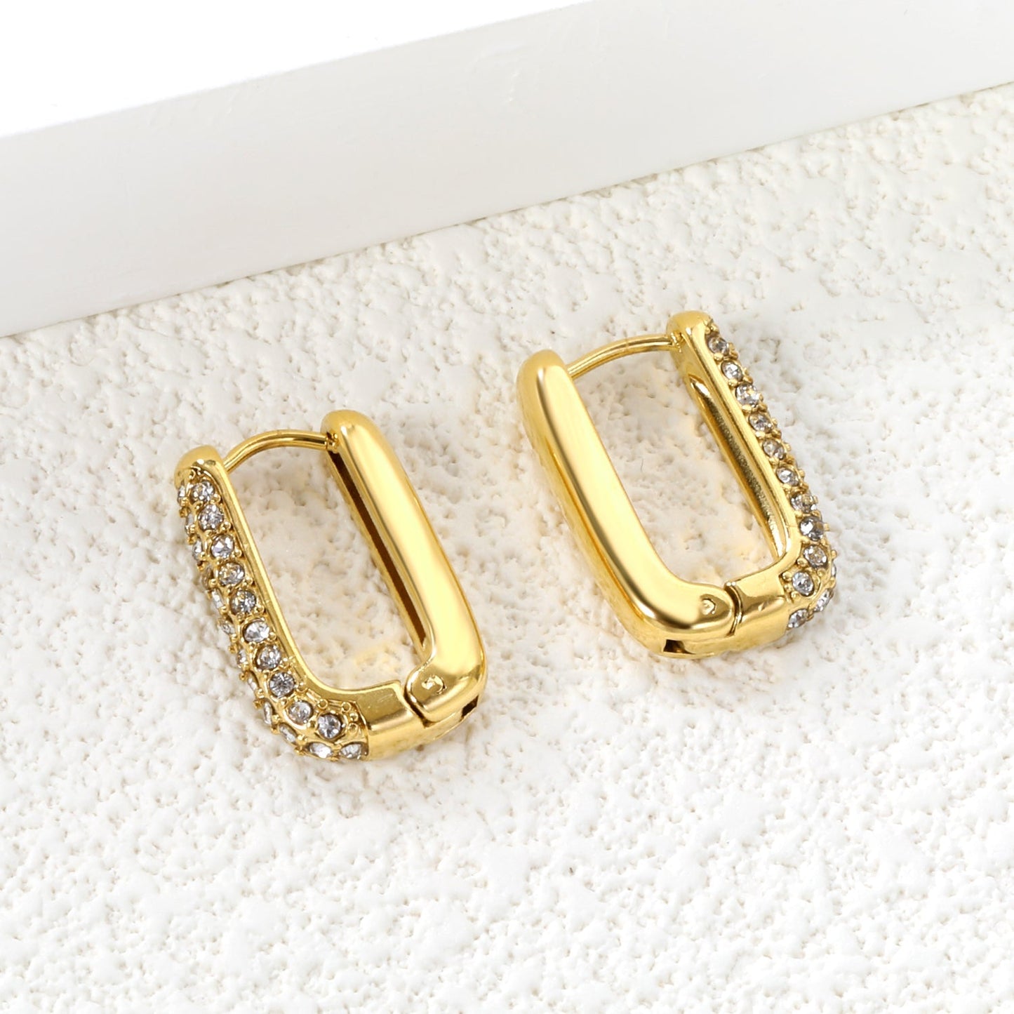 Pendientes U-Shape White Diamond con fusión en Oro 18K
