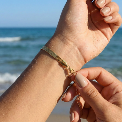 Pulsera Seda con fusión en Oro 18K