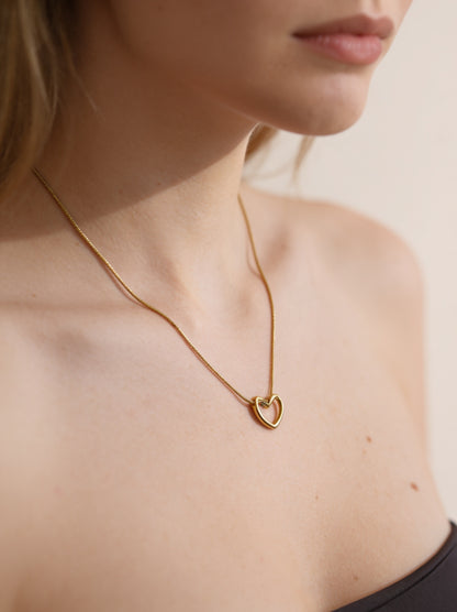 Collar Amore Flow con fusión en Oro 18K