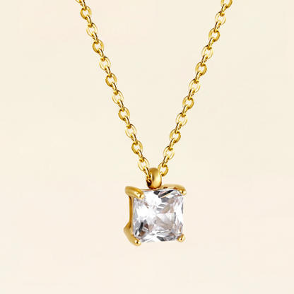 Collar Square Diamond con fusión en Oro 18K