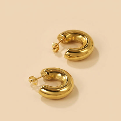Pendientes C-Curve Essential con fusión en Oro 18K