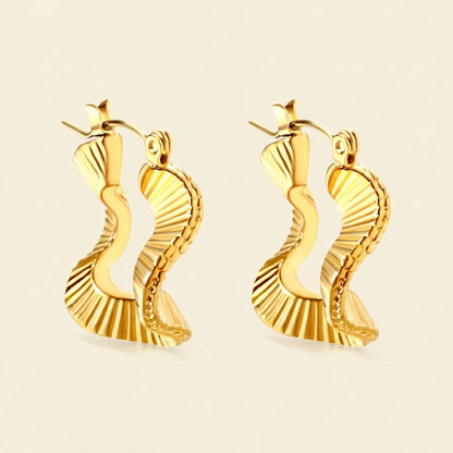 Pendientes Wave Buckle