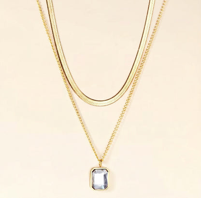 Collar Resplandor Esmeralda con fusión en Oro 18K