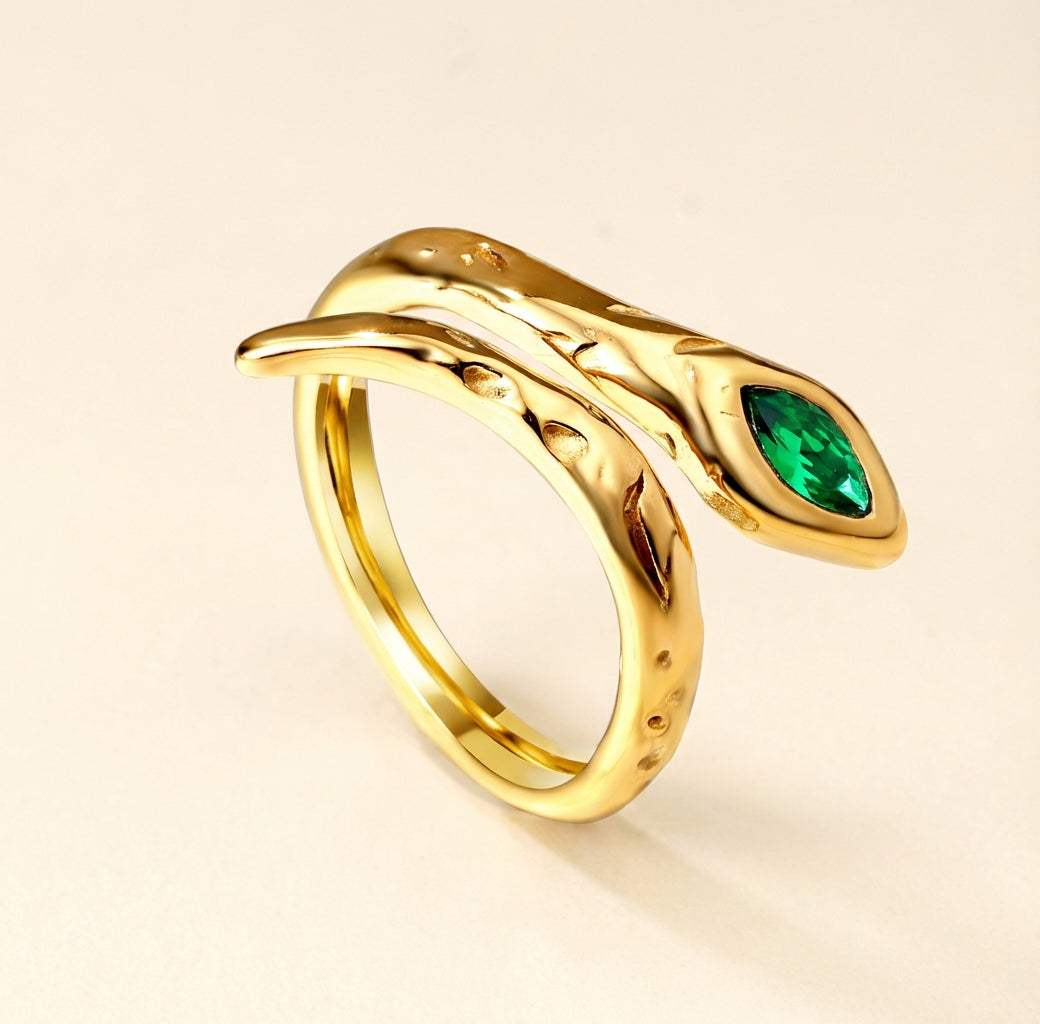 Anillo Serpent Esmeralda con fusión en Oro 18K