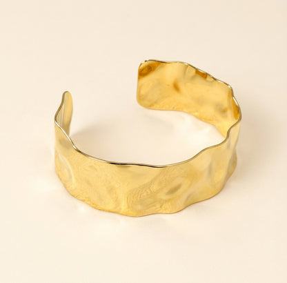 Brazalete Wide Soft con fusión en Oro 18K