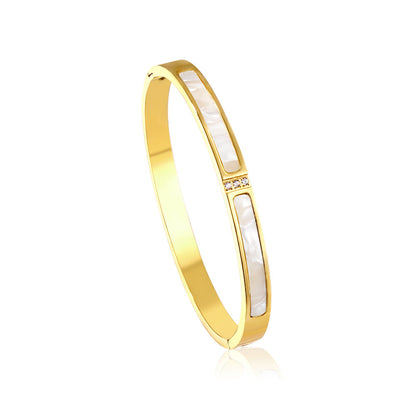 Brazalete Shell & Diamond con fusión en Oro 18K