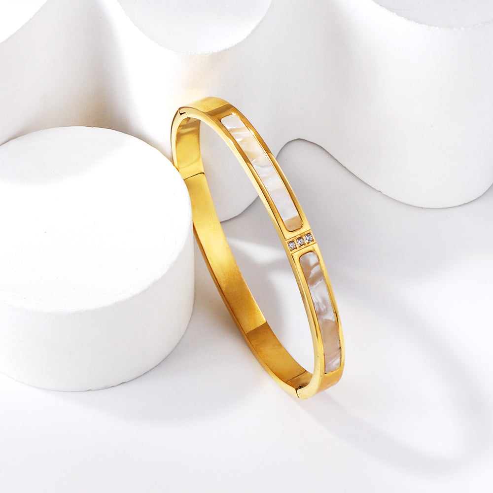 Brazalete Shell & Diamond con fusión en Oro 18K