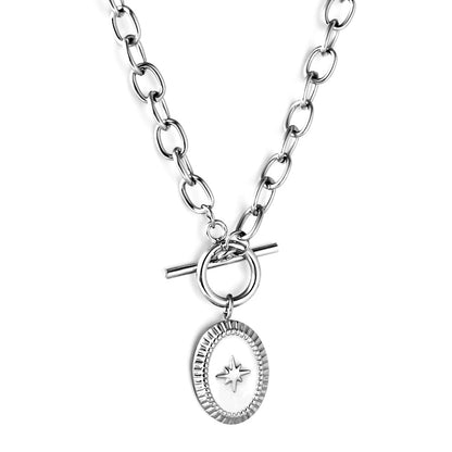 Collar Star Oval Medallion con fusión en Oro 18K