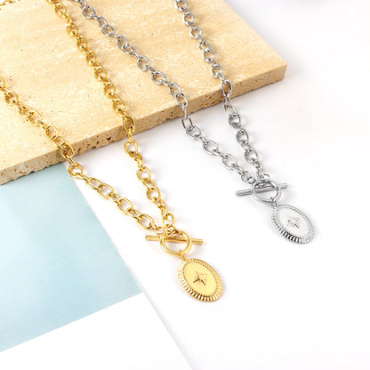 Collar Star Oval Medallion con fusión en Oro 18K