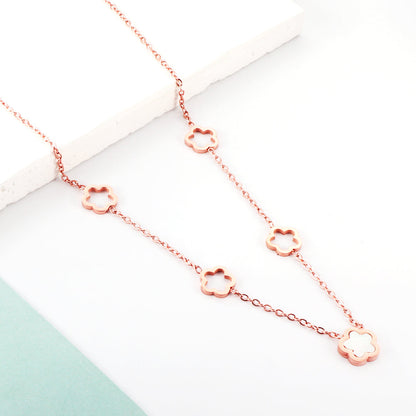 Collar Peach Blossom con fusión en Oro 18K