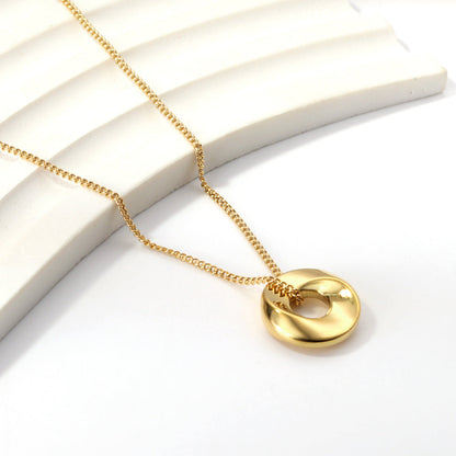 Collar Mobius Circle con fusión en Oro 18K