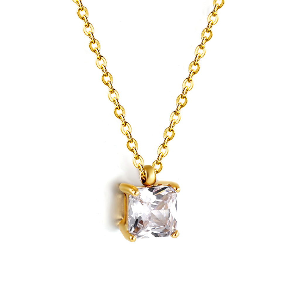 Collar Square Diamond con fusión en Oro 18K