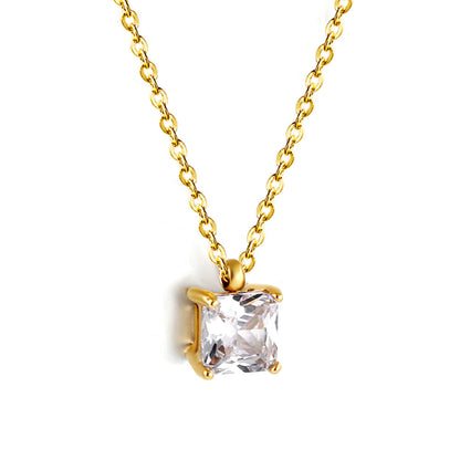Collar Square Diamond con fusión en Oro 18K
