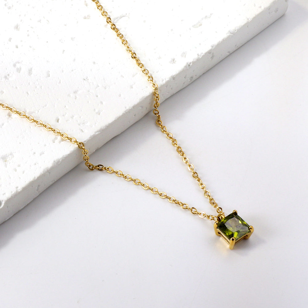 Collar Square Diamond con fusión en Oro 18K