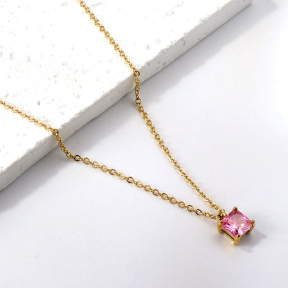 Collar Square Diamond con fusión en Oro 18K