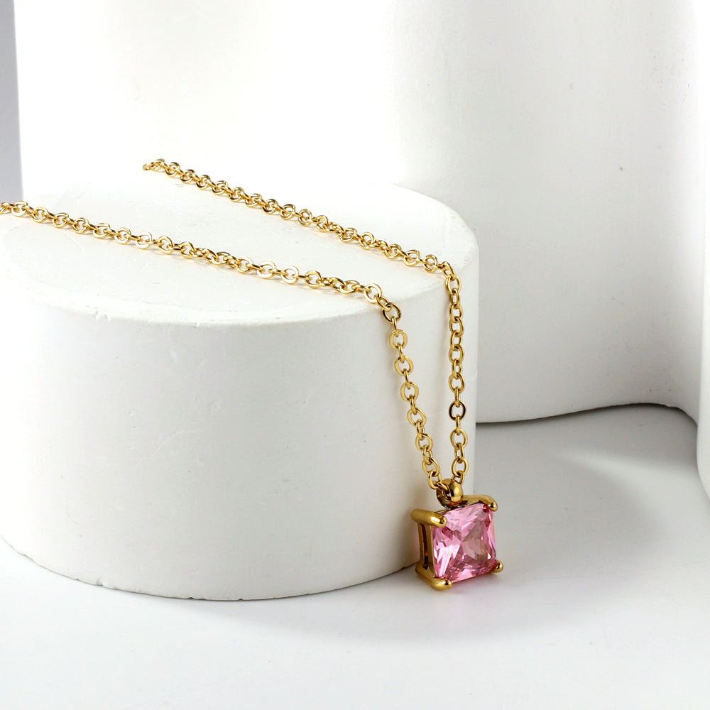 Collar Square Diamond con fusión en Oro 18K