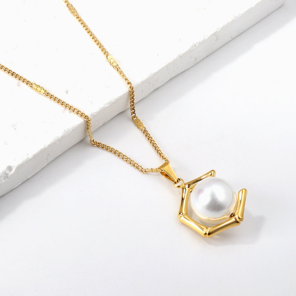 Collar Pentagonal Pearl con fusión en Oro 18K
