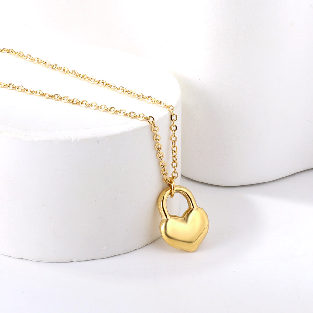 Collar Heart Lock Secure con fusión en Oro 18K