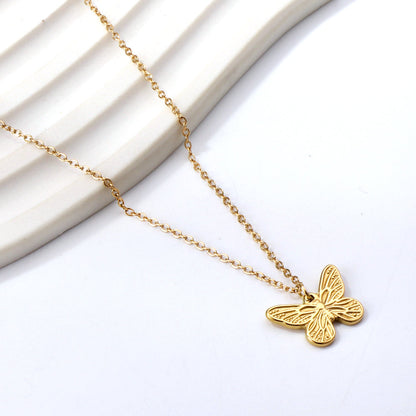 Collar Butterfly Minimal con fusión en Oro 18K