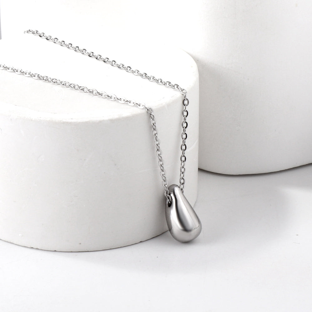 Collar Water Drop Essence con fusión en Oro 18K