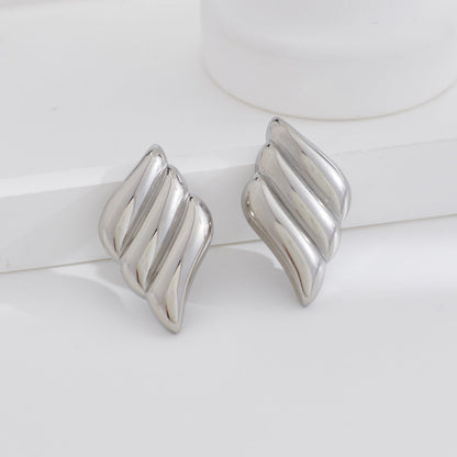 Pendientes Triple Wing con fusión en Oro 18K