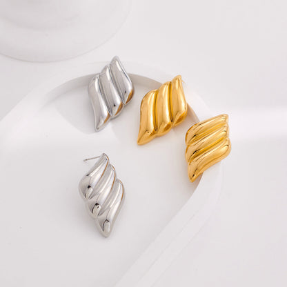Pendientes Triple Wing con fusión en Oro 18K